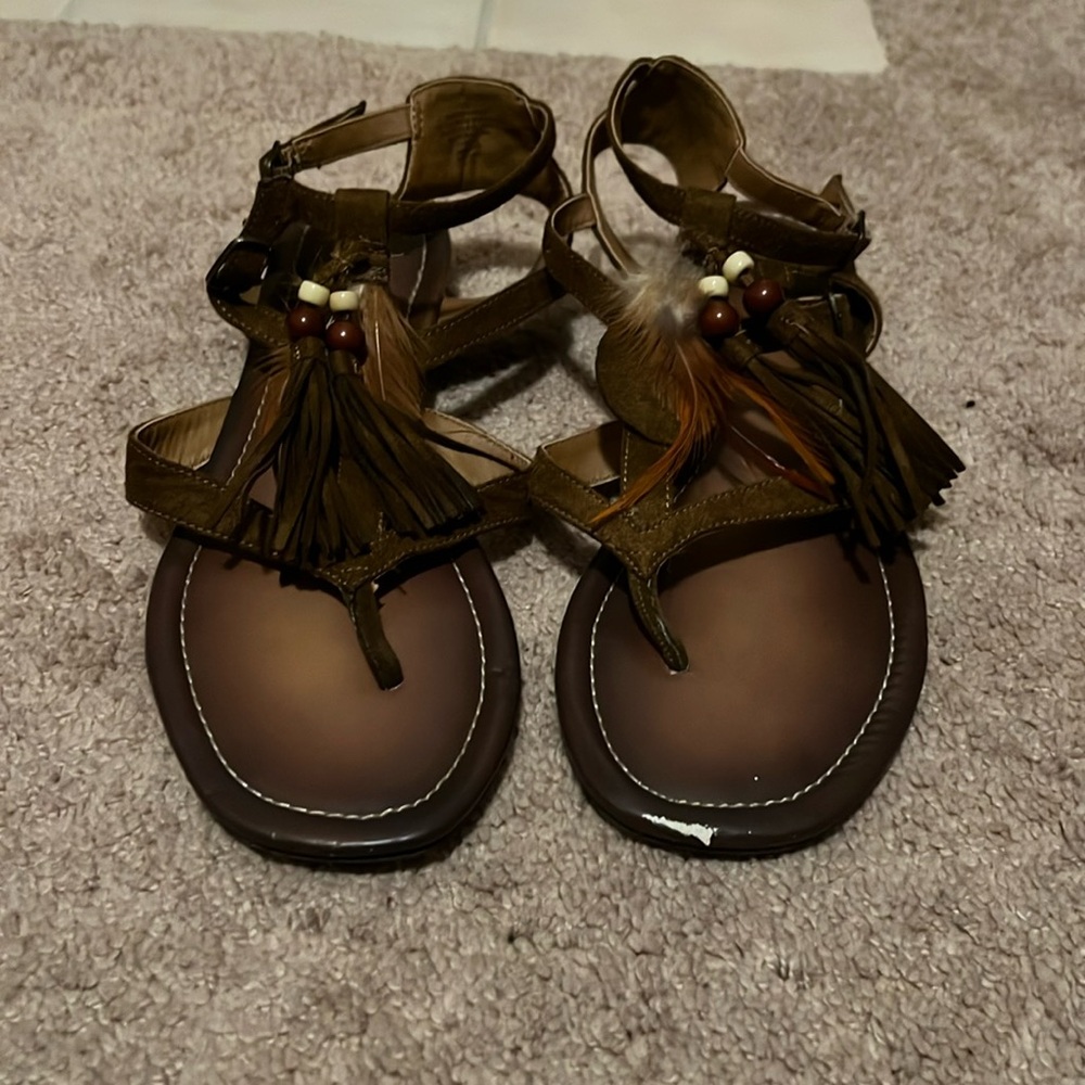 MOSSIMO Supply Co Tassel and Feather Sandals with 1 inch heel